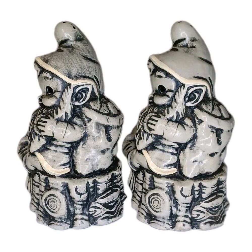 Huge 1970s Twin Winton Gnomes Salt & Pepper Shakers White Fantasy Cottagecore - Picture 2 of 7